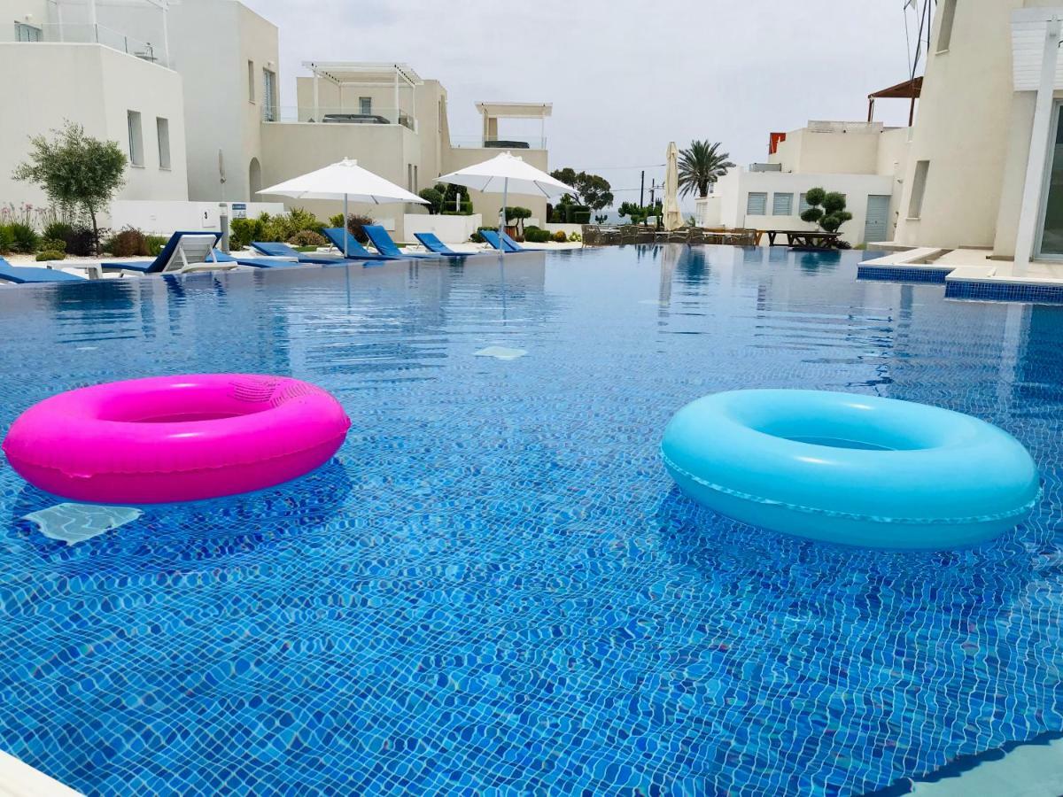 Wavebreeze Villas Paphos Bagian luar foto